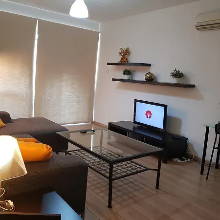 Achillion Gardens, Near Unic By 'flats Nicosia' Apartment *