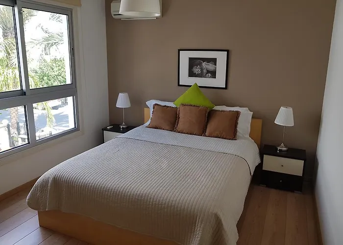 Achillion Gardens, Near Unic By 'flats Nicosia' * 尼科西亚