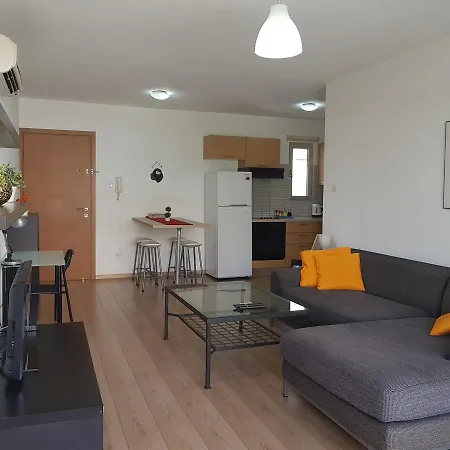 Achillion Gardens, Near Unic By 'flats Nicosia' Apartman